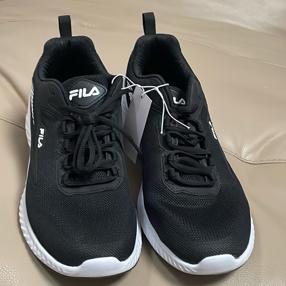 Woman’s Fila Shoes - Picture 2 of 5